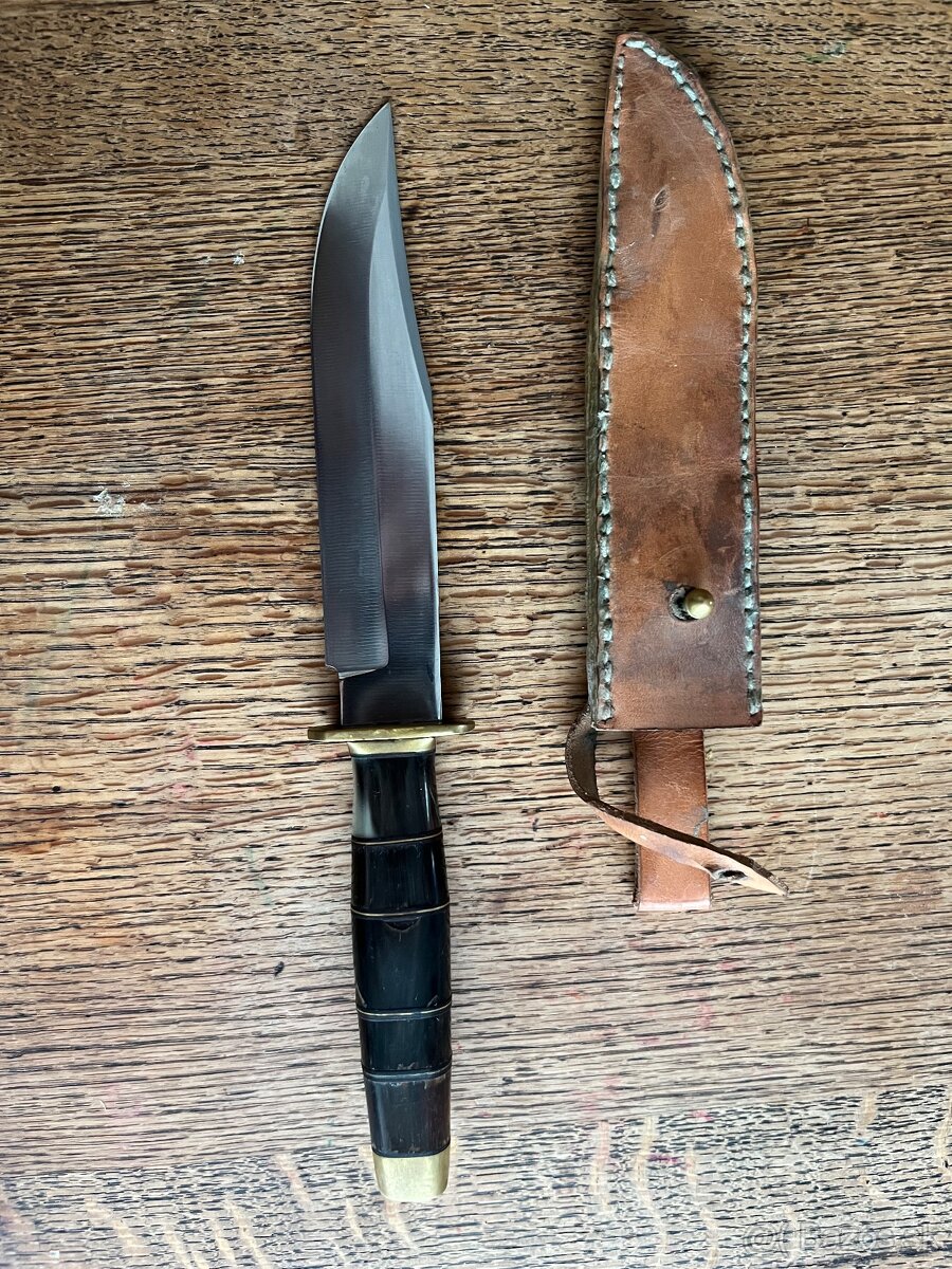 Predam velky Bowie noz - 2