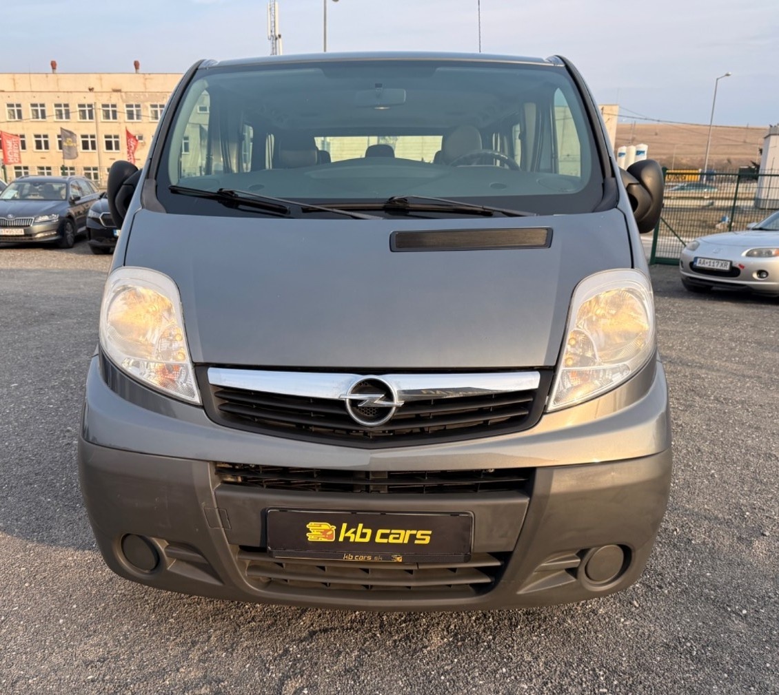 Opel Vivaro Van 2.0 / rok: 2014 / 8 miest - 2