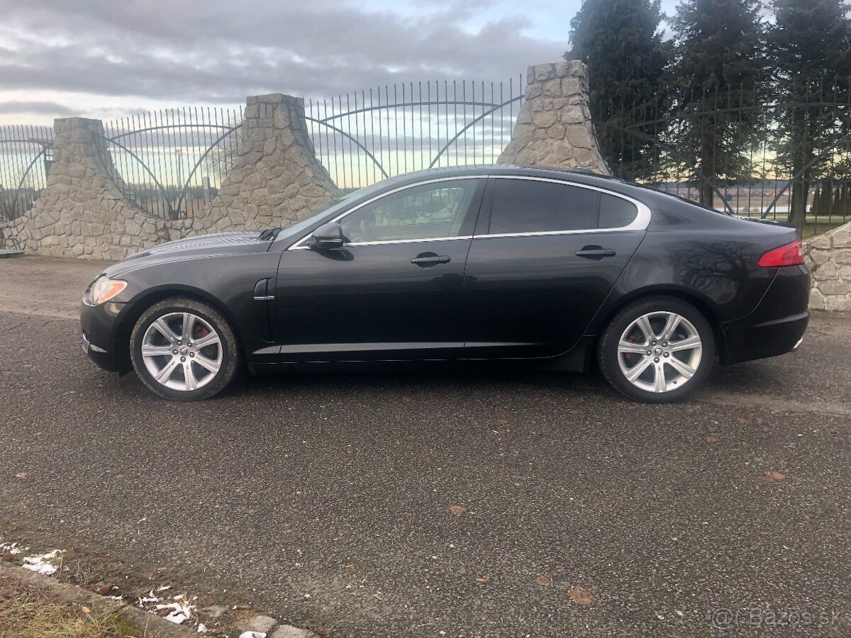 Jaguar XF 3.0 TDV6 2011 155kW - 2