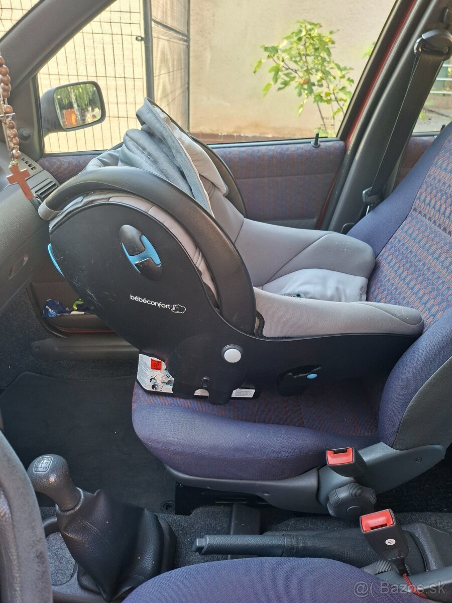 Autosedačka vajíčko Bébé Confort. 0-13kg - 2