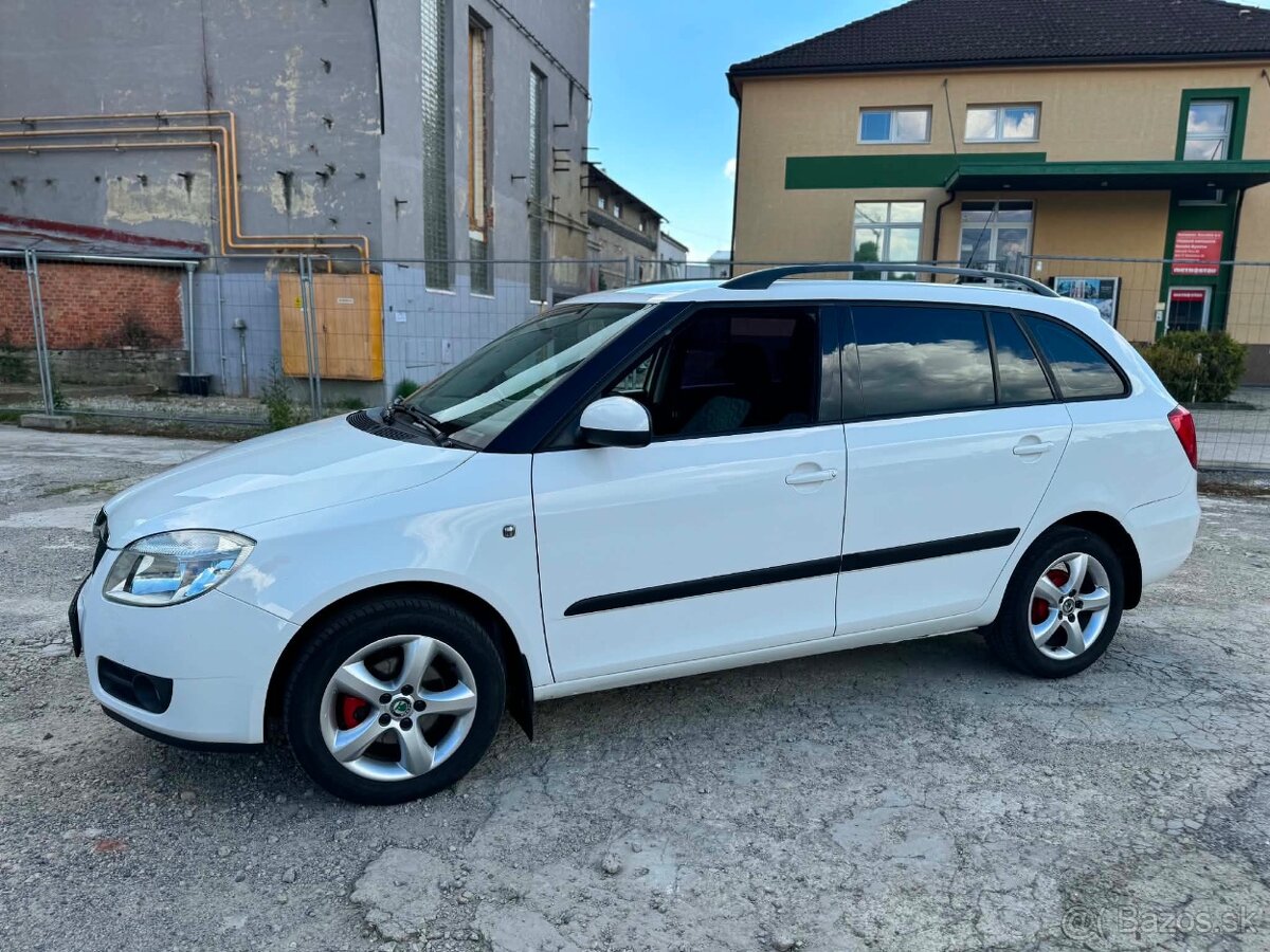 Škoda fabia combi 1.2 12v - 2