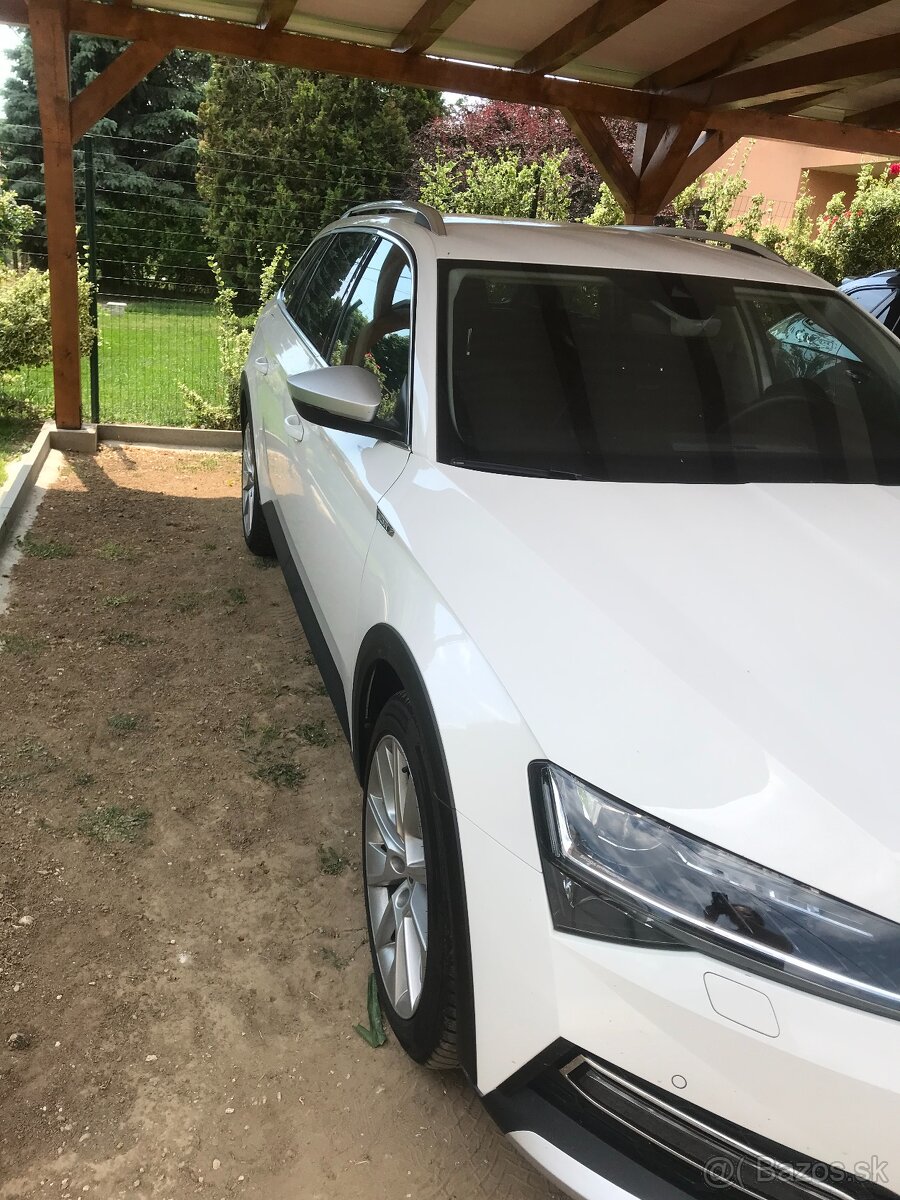 Škoda Superb Combi Scout 2.0TDi DSG - 2