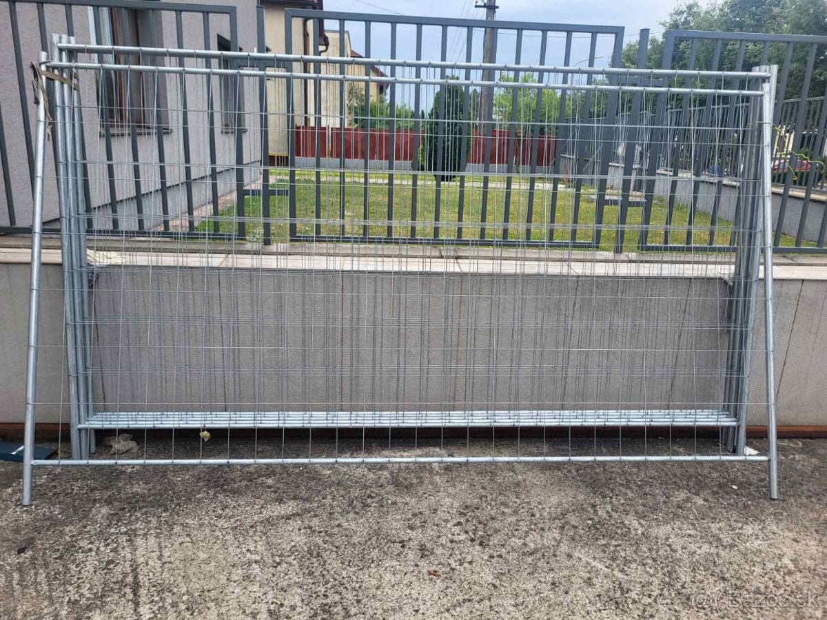 Mobilné oplotenie + podpera na paradajky - 2