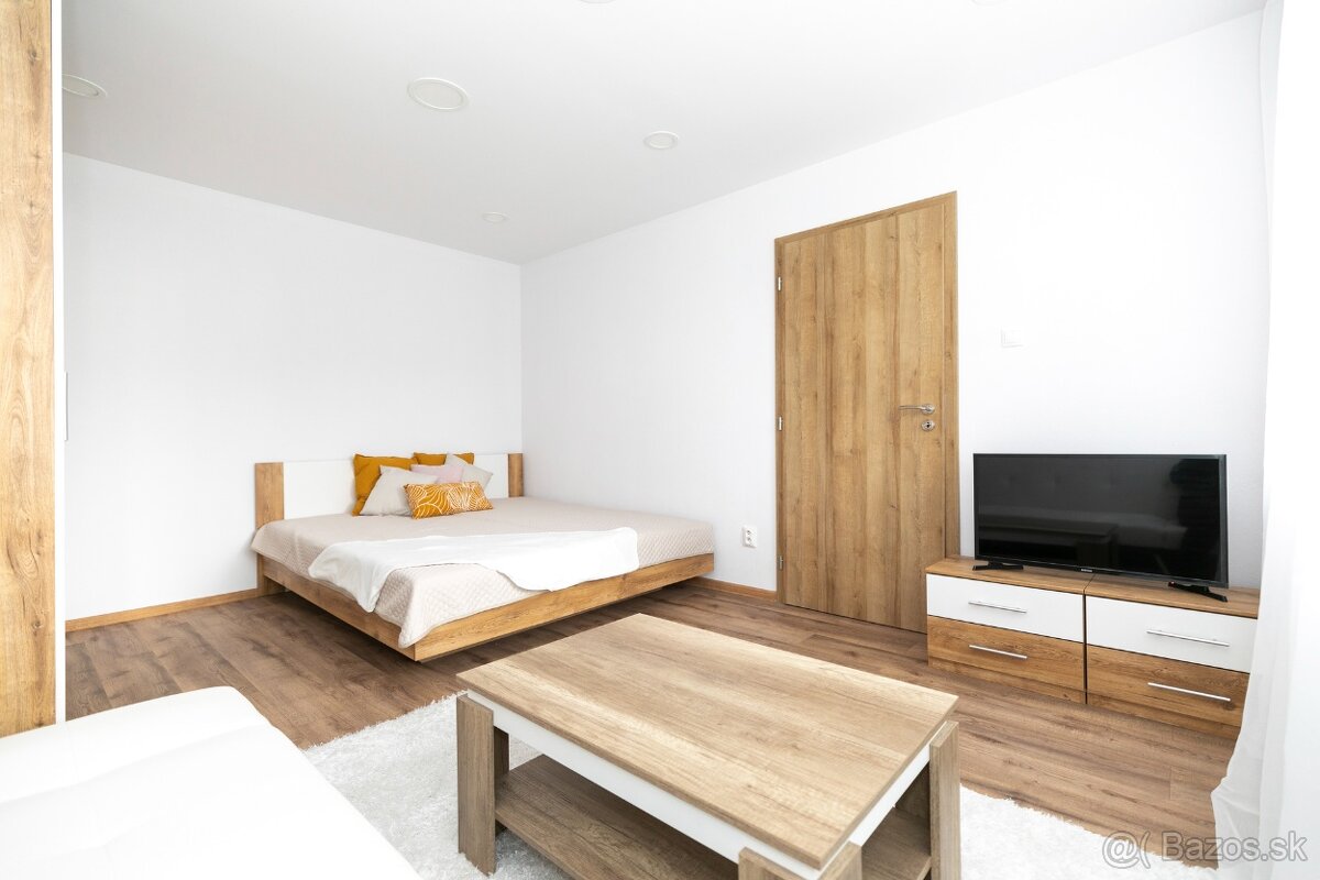 1-izbový byt, Zvolen - Sekier, zrekonštruovaný, zariadený - 2