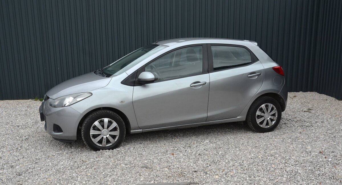 Mazda 2 1.40 Benzín - 2
