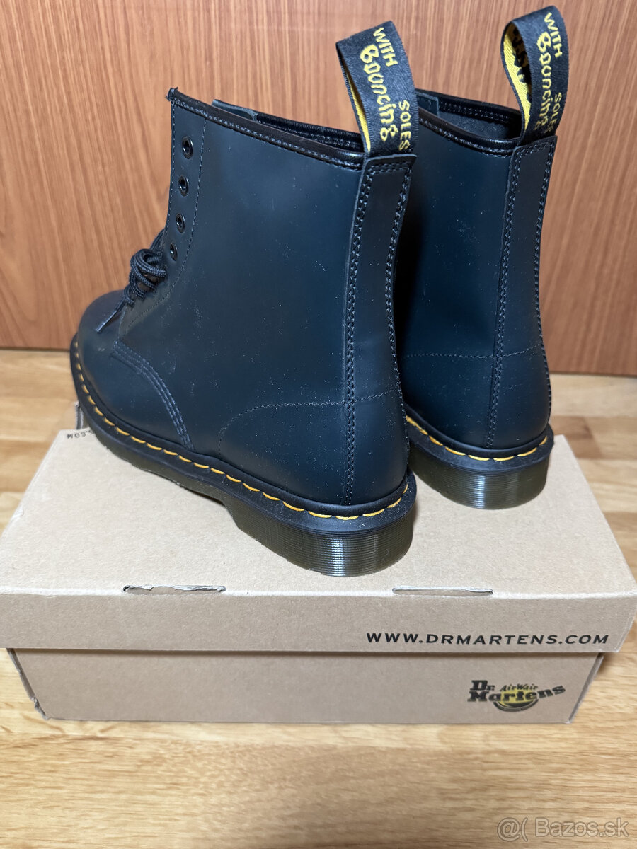 Dr. Martens - 2