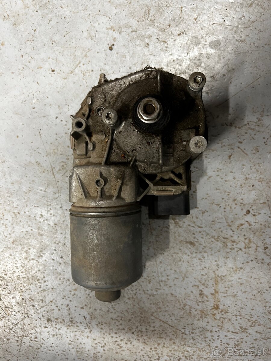 motorcek stieracov astra j - 2