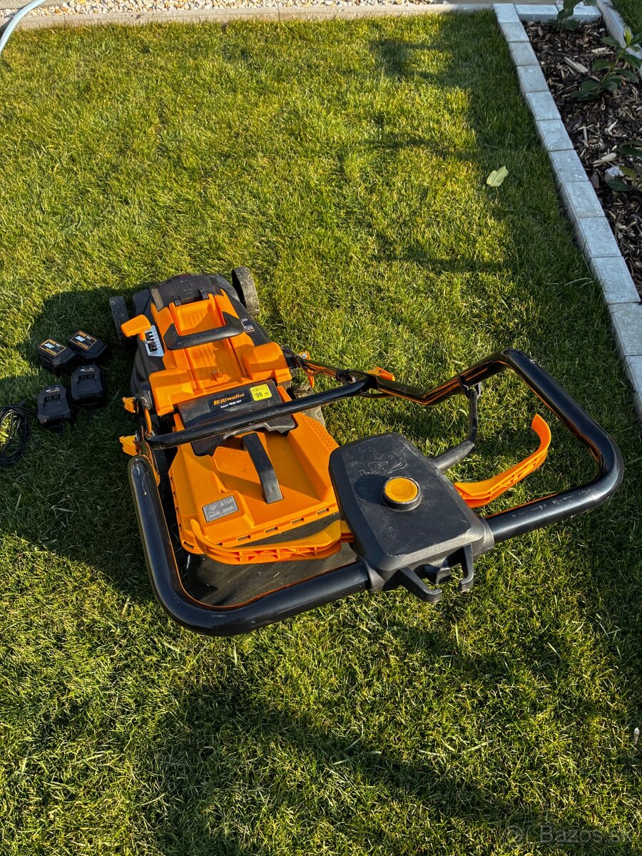 AKU Riwall Pro 3820 - 2