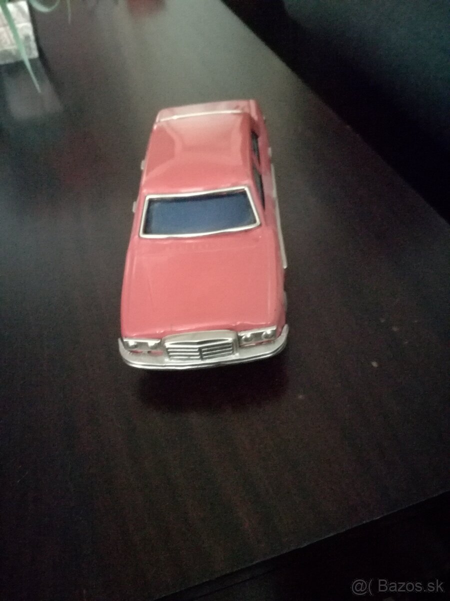 Retro autička 70 roky - 2