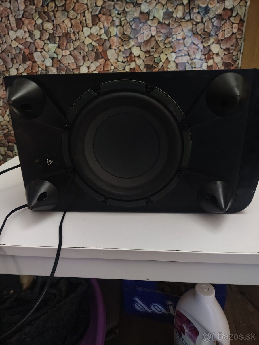 Predám Onkyo Subwoofer - 2