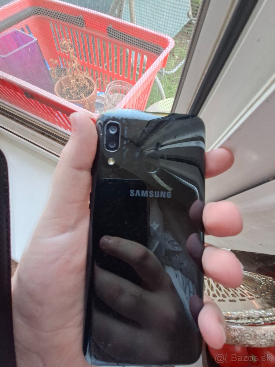 Samsug galaxy a20e - 2