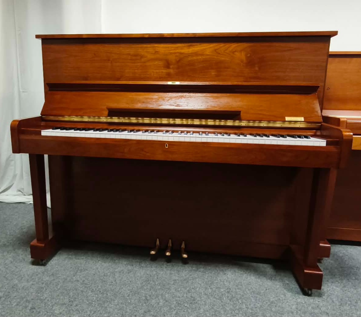 Klavír - pianino MERKUR - 2
