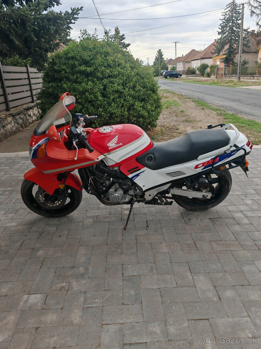 Honda CBR 1000F - 2