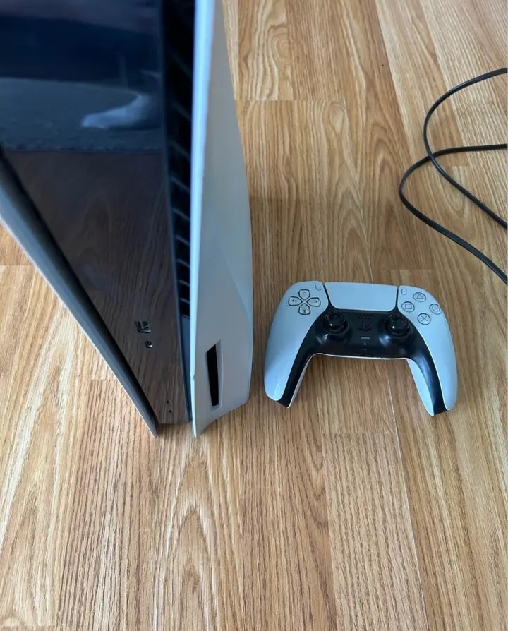 PlayStation 5 - 2