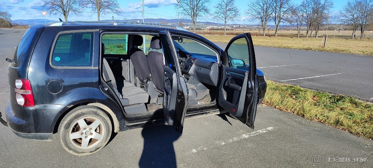 Volkswagen Touran 2.0 TDI - 2