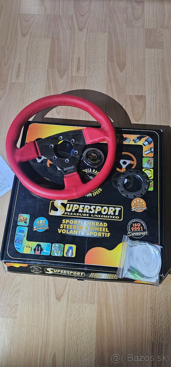 Supersport volant - 2