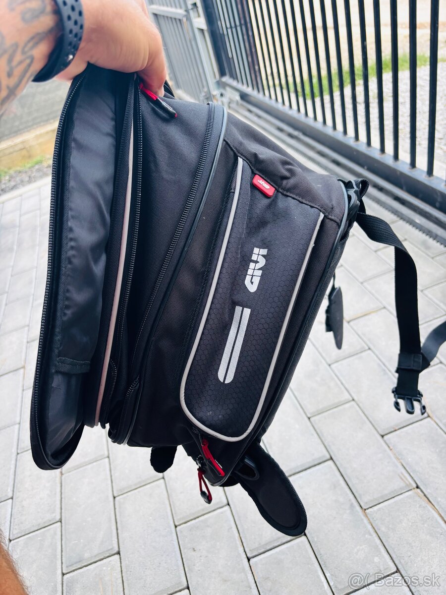 Predam Tankvak GIVI na motorku - 2