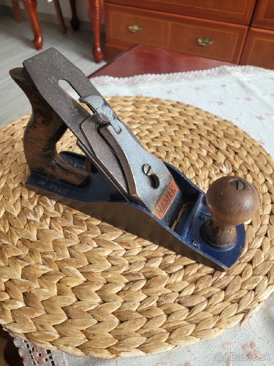 Starý kovový hoblík - 2