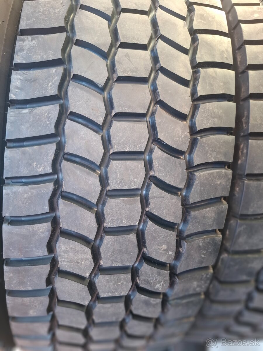 245/70 R17,5 SAVA / ZÁBEROVÉ - 2