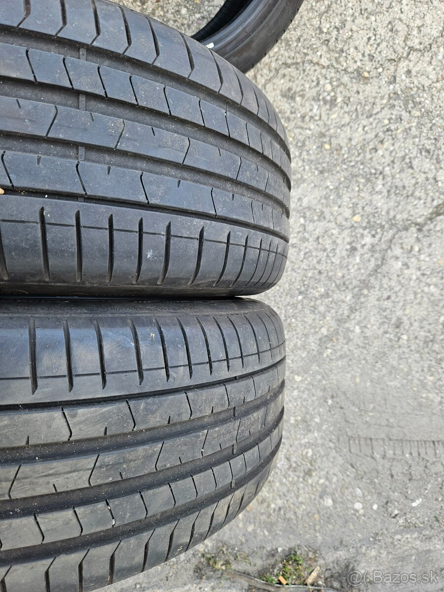 4x letné pneu Pirelli P Zero 225/45 R19 - 2