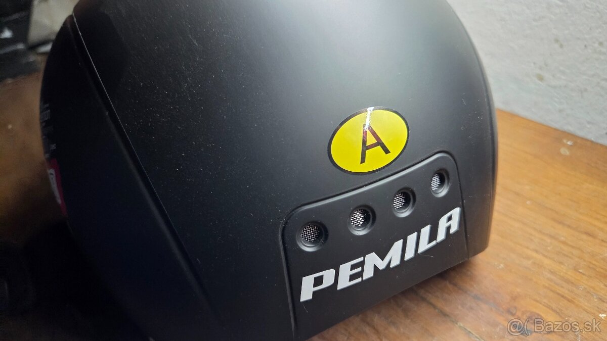 Cyklistická helma s priezorom - 2