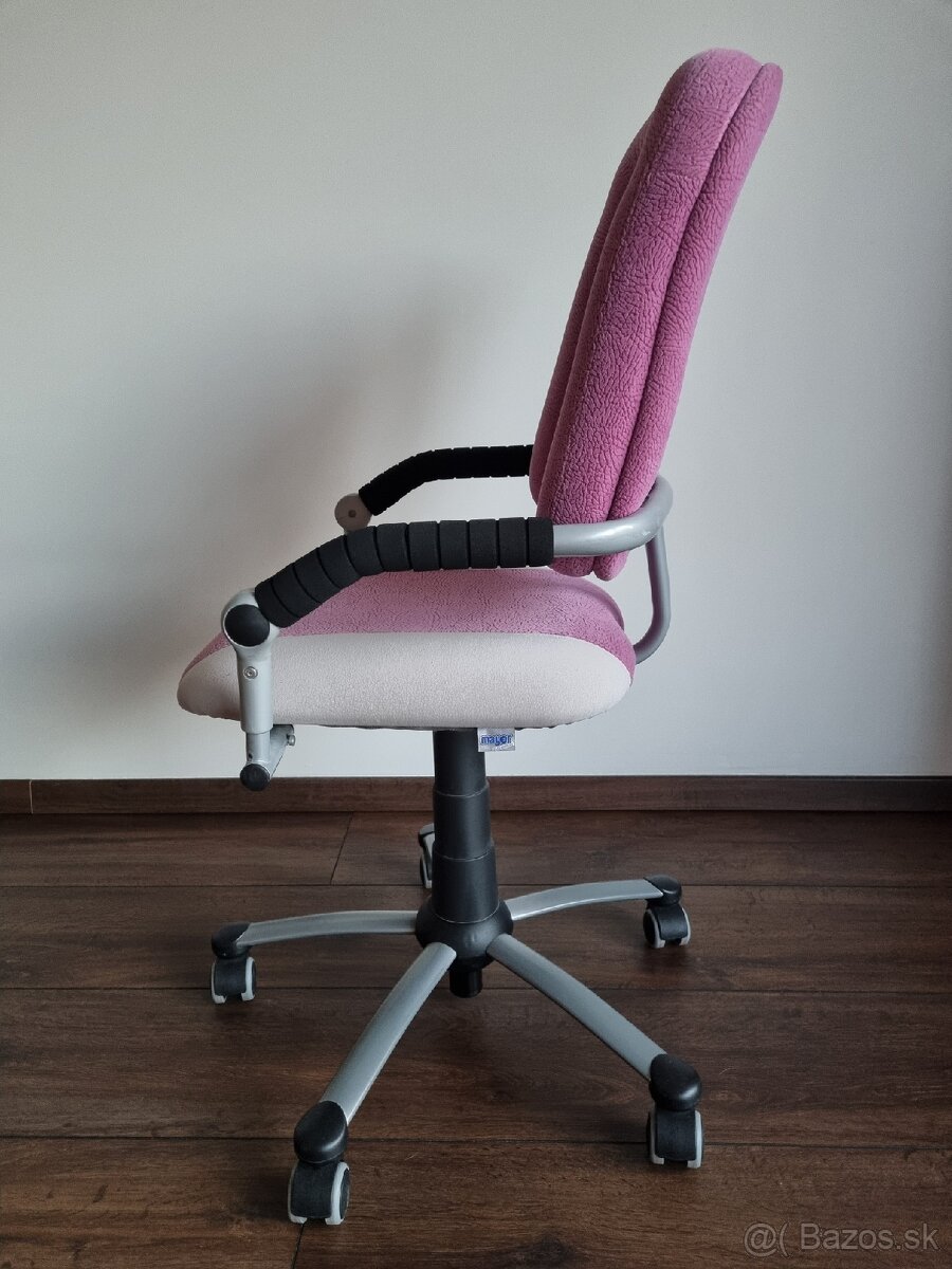 Detská rastúca stolička FREAKY
- 2