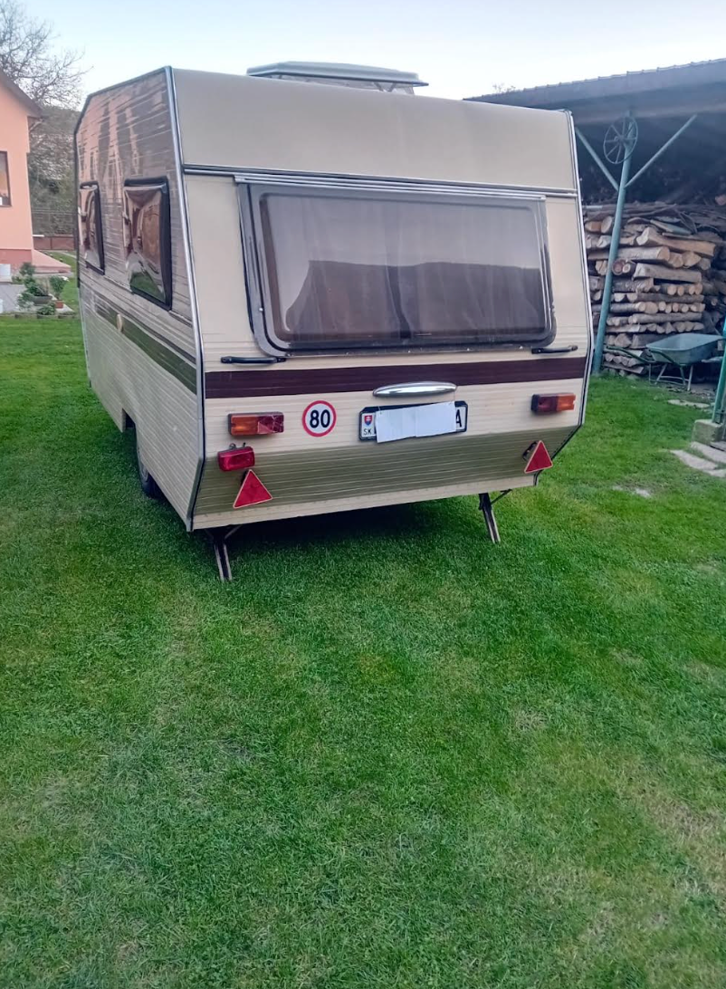 Karavan/obytný príves - 2