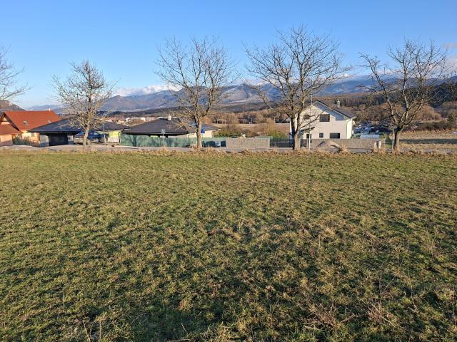 PREDAJ STAVEBNÝ POZEMOK ZBYŇOV - 2