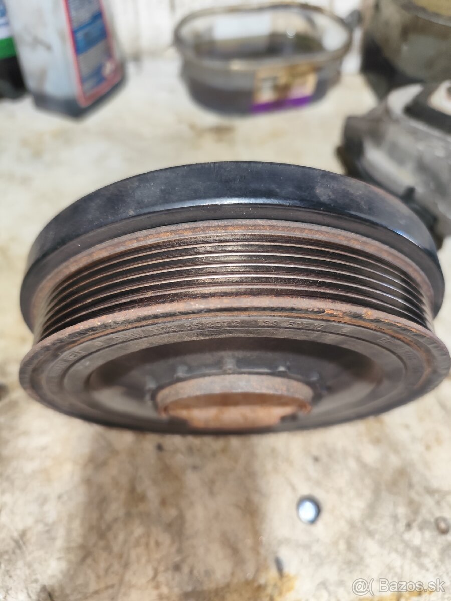 remenica kľuky BMW 2L diesel N47 - 2