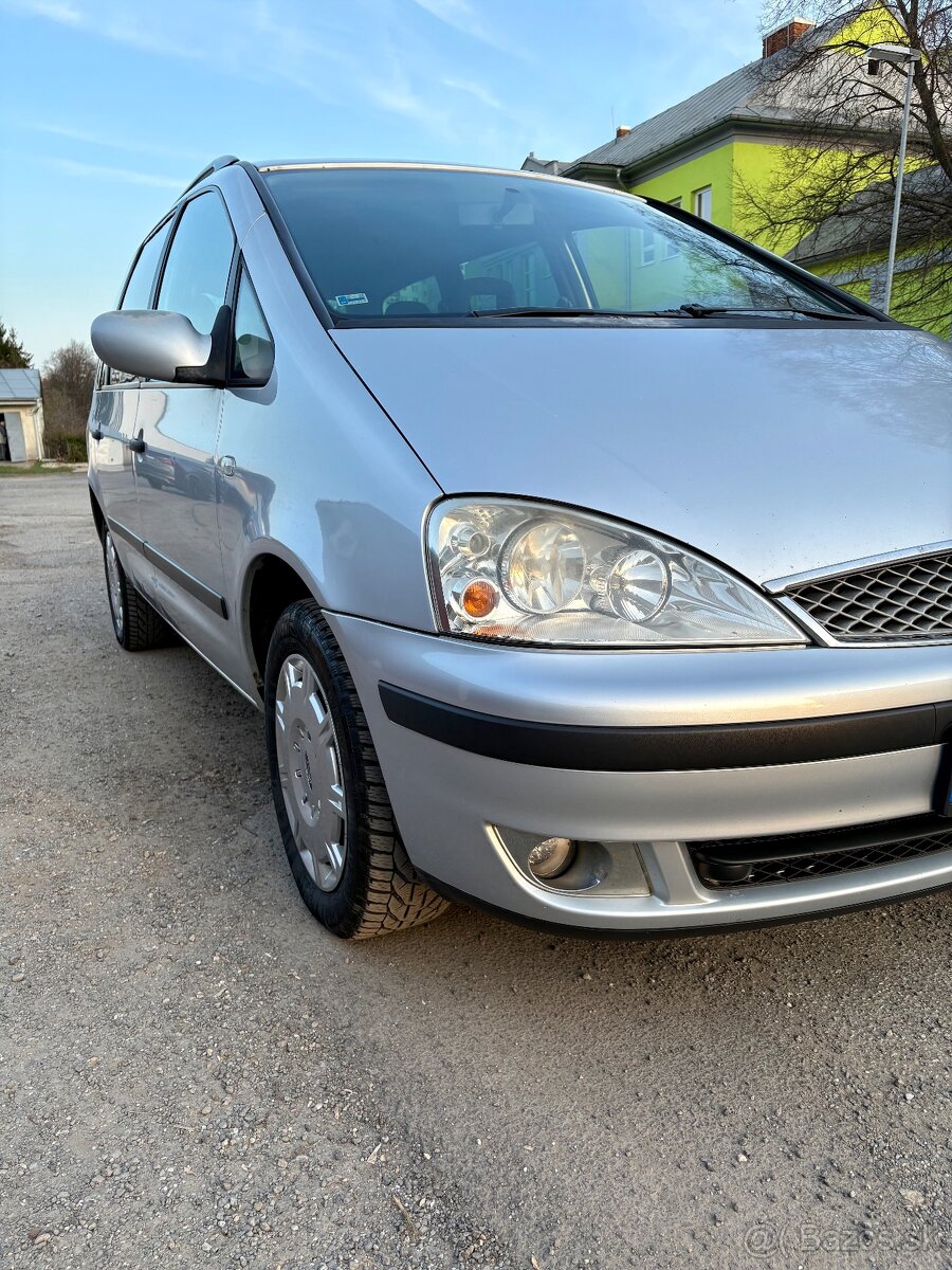 Ford Galaxy 7-miestne - 2