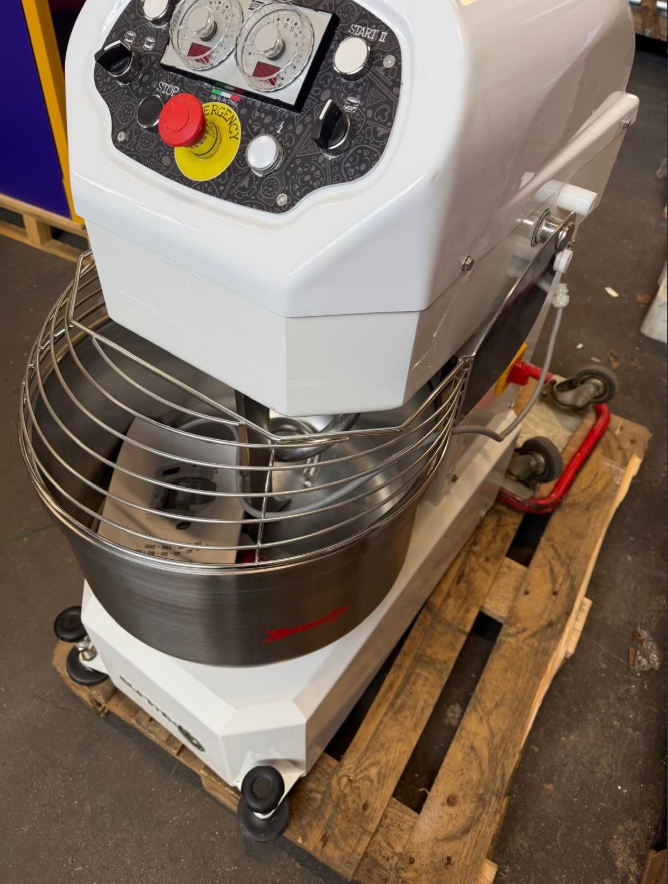 Hnětač těsta Sunmix SUN30CL - 2