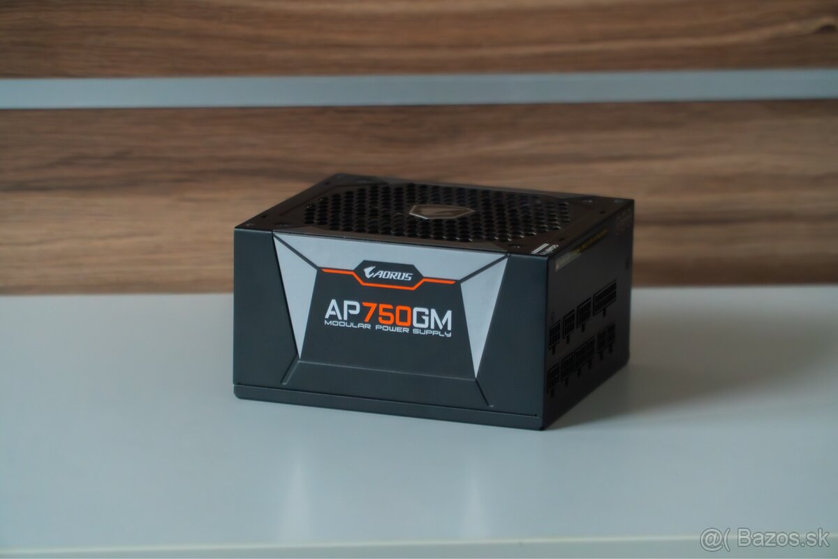 Gigabyte aorus p750w - 2