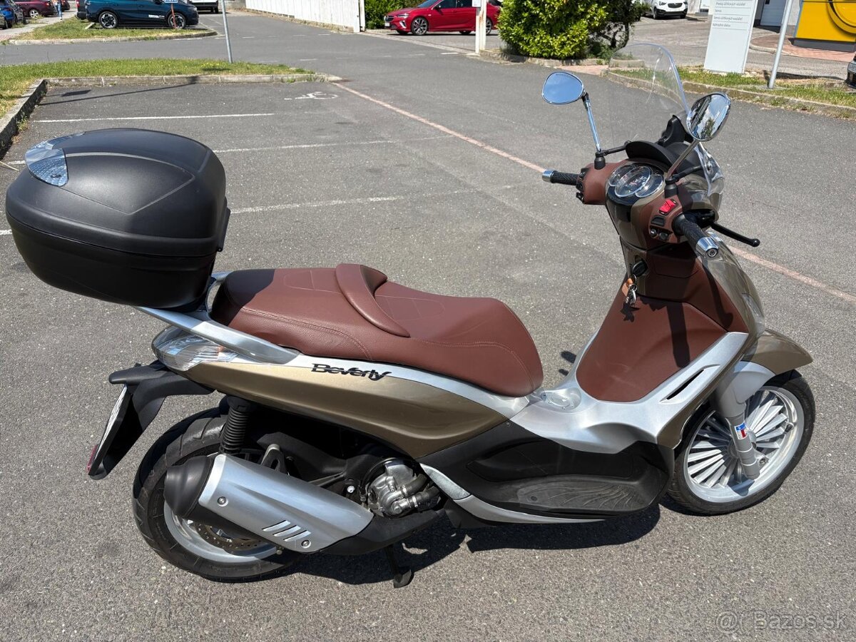 Piaggio Beverly 300i - 2