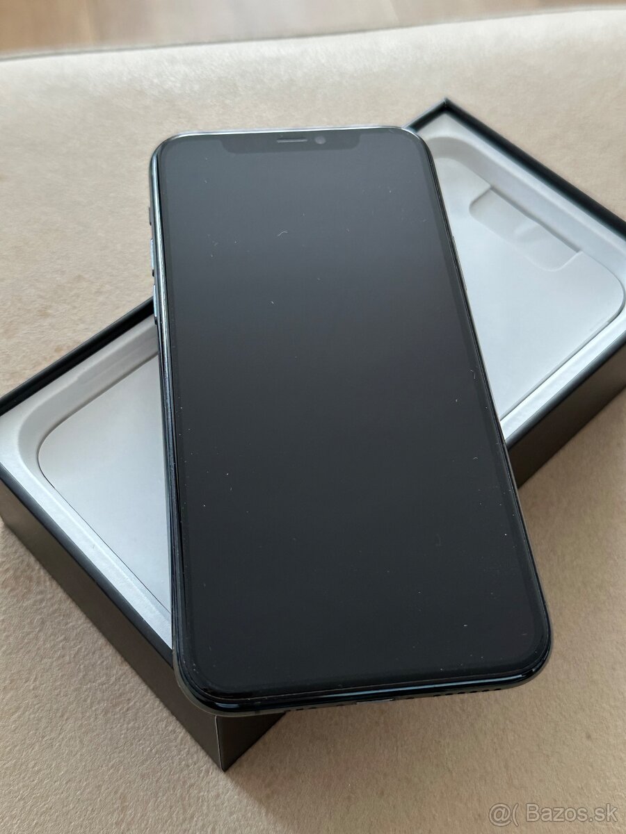iPhone 11 Pro, Midnight Green, 64GB - 2