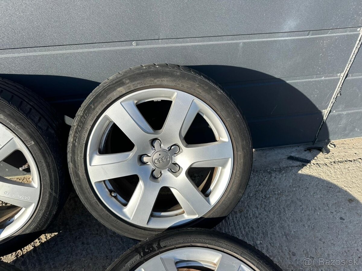 Elektróny Audi 5x112 R17 letné - 2