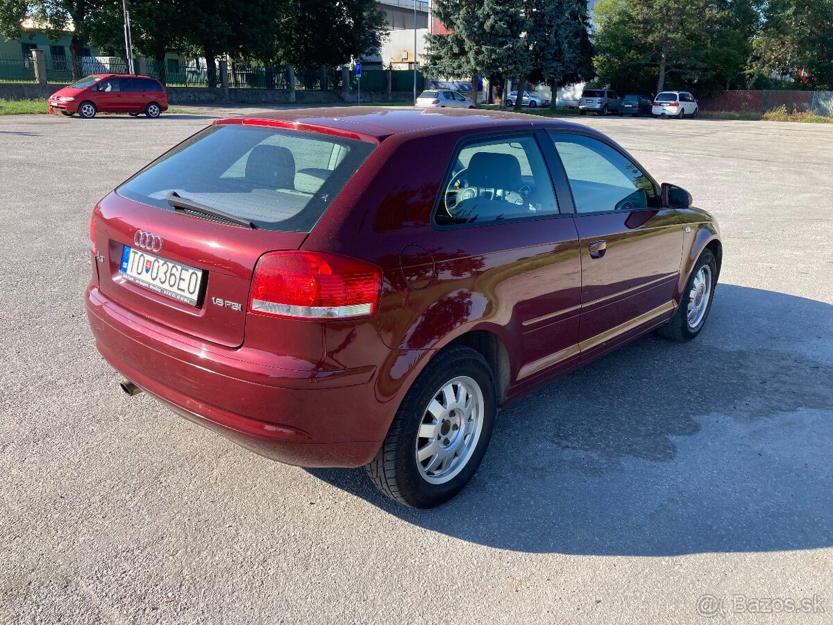 Audi A3 1.6 FSI - 2