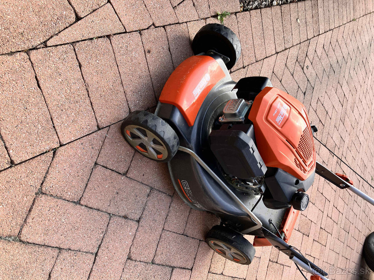 Kosačka Oleo Mac G 48 TK Comfort Plus - 2