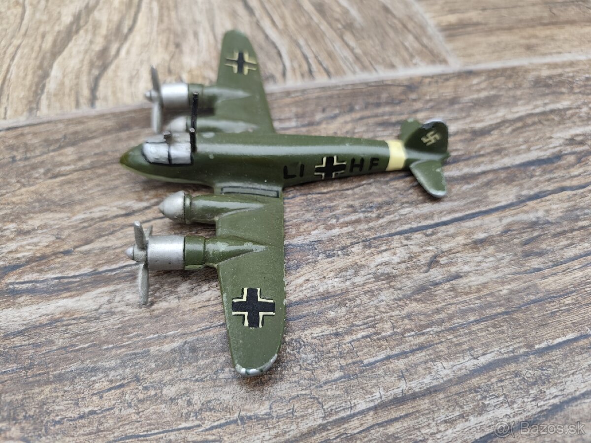 Luftwaffe lietadlo He 111 - 2