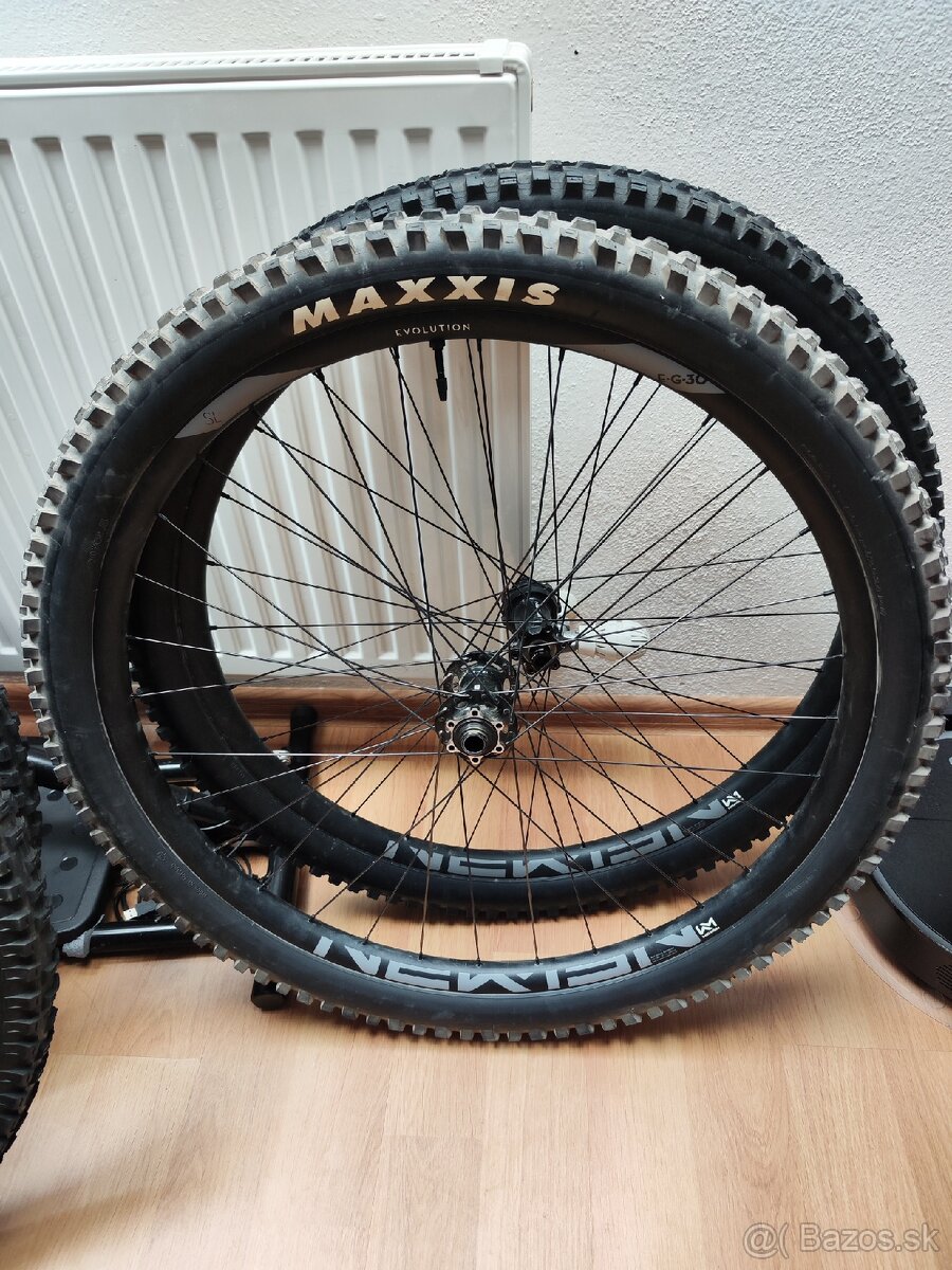 MTB kolesá Newmen Evolution SL E.G.30 29" - 2