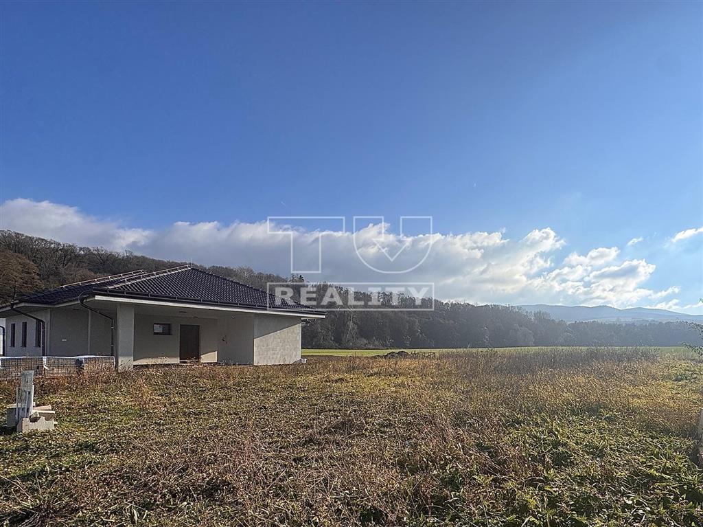 Predaj posledného ideálneho stavebného pozemku Dolinky -... - 2