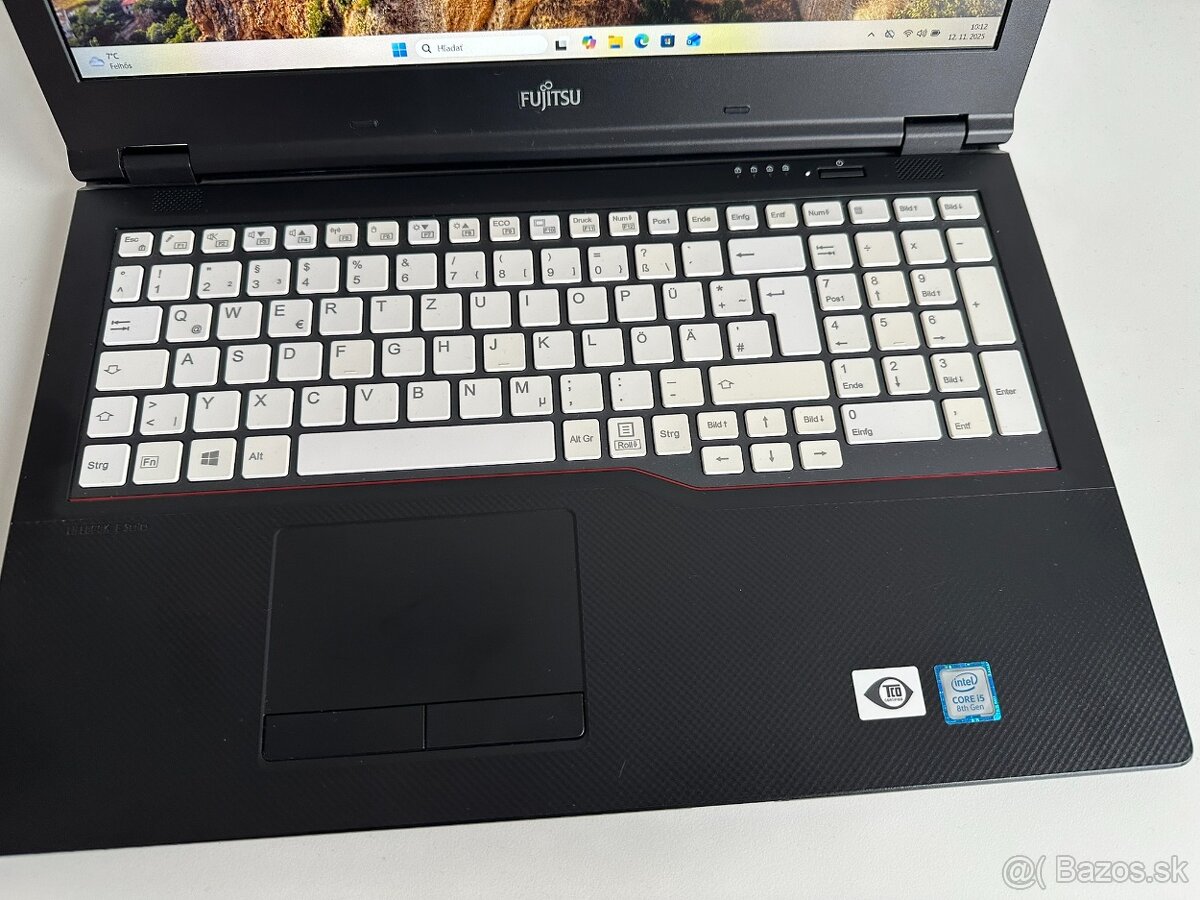 Fujitsu E559 / i5-8265U / 8GB RAM / 512GB SSD / Win 11 - 2