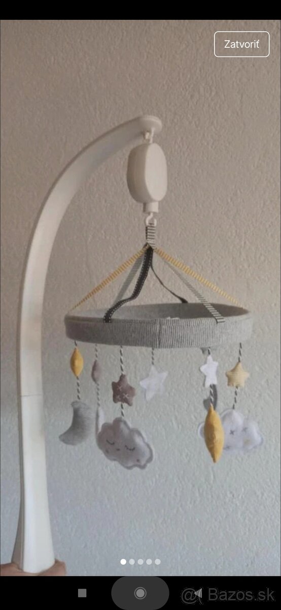 Kolotoč nad postieľku - 2