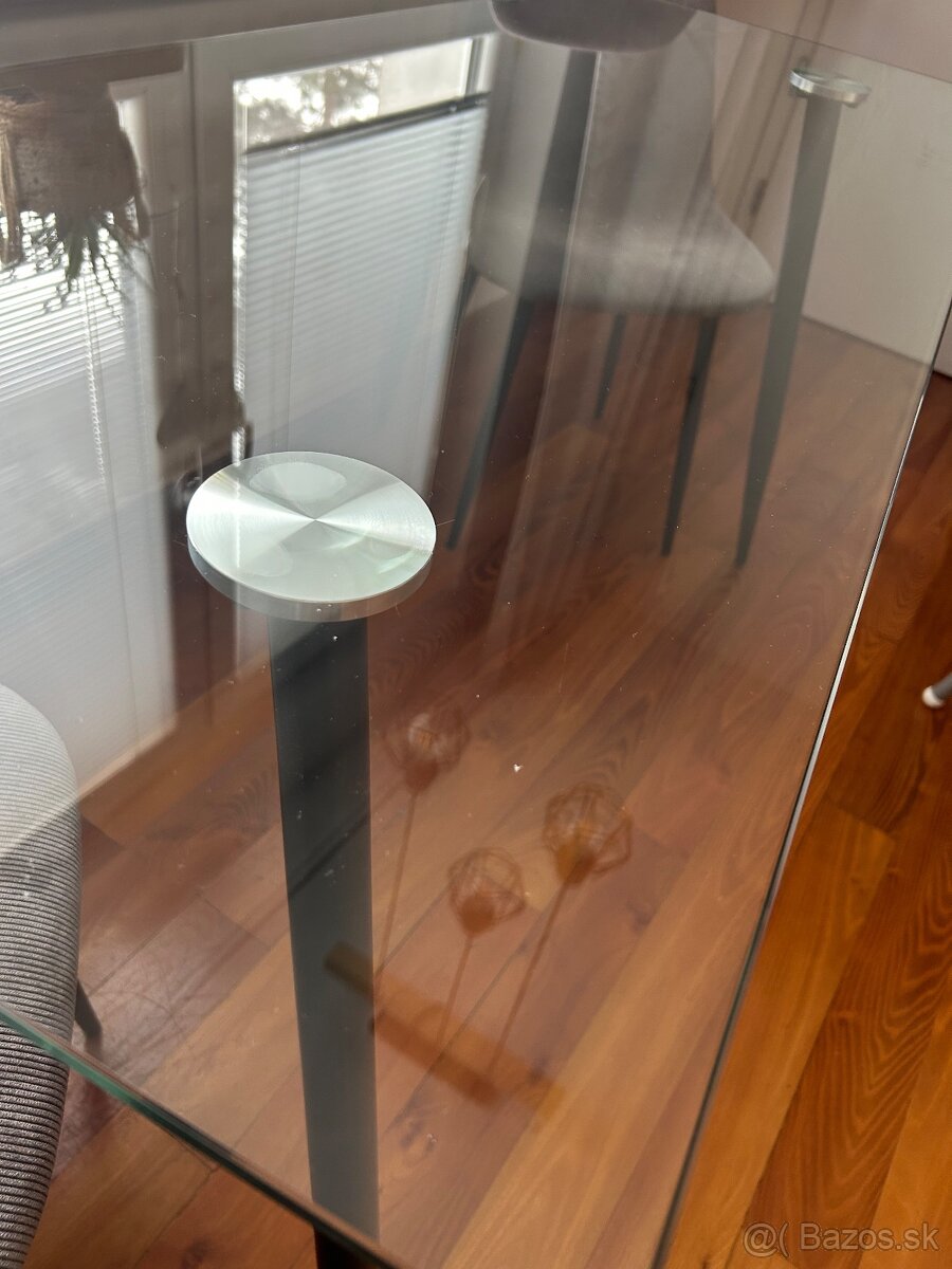 Sklenený jedálenský stôl - 2