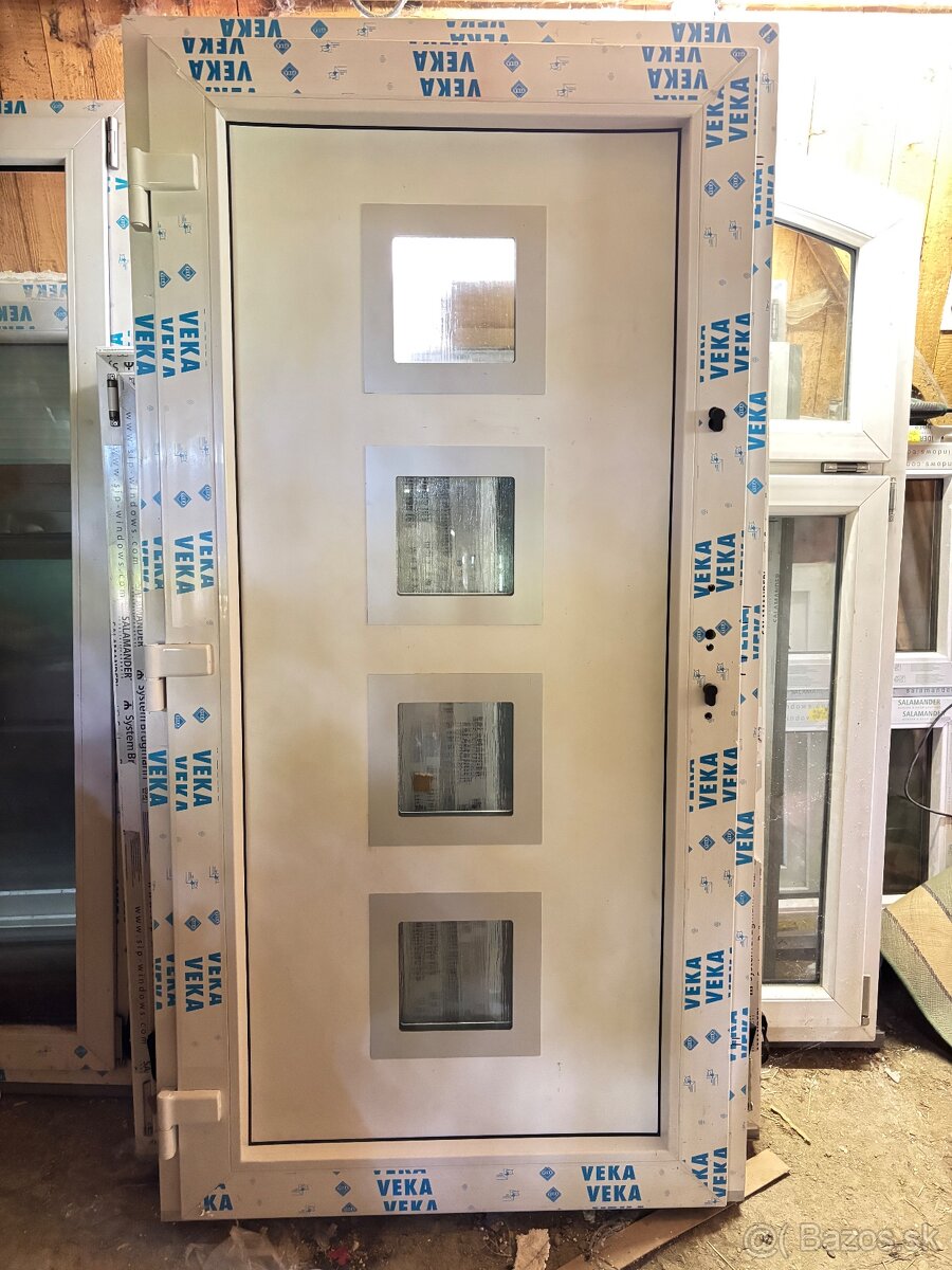 Predam Plastové dvere VEKA - 2