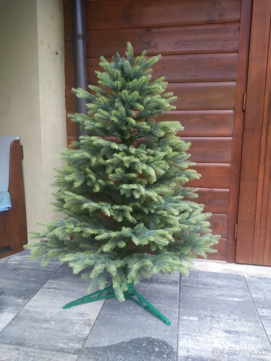 Vianočný stromček 3d - 2