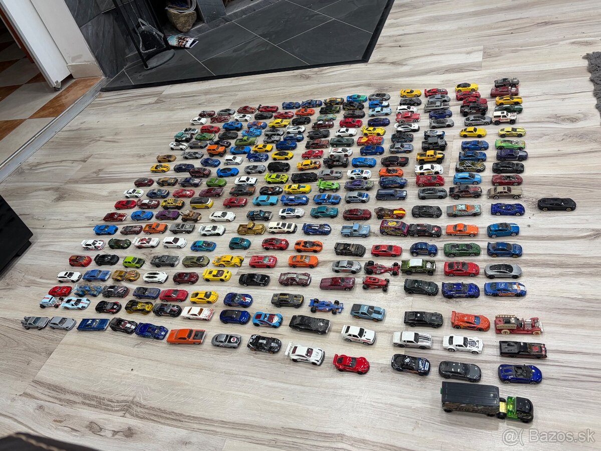 Hot wheels zbierka 250ks - 2