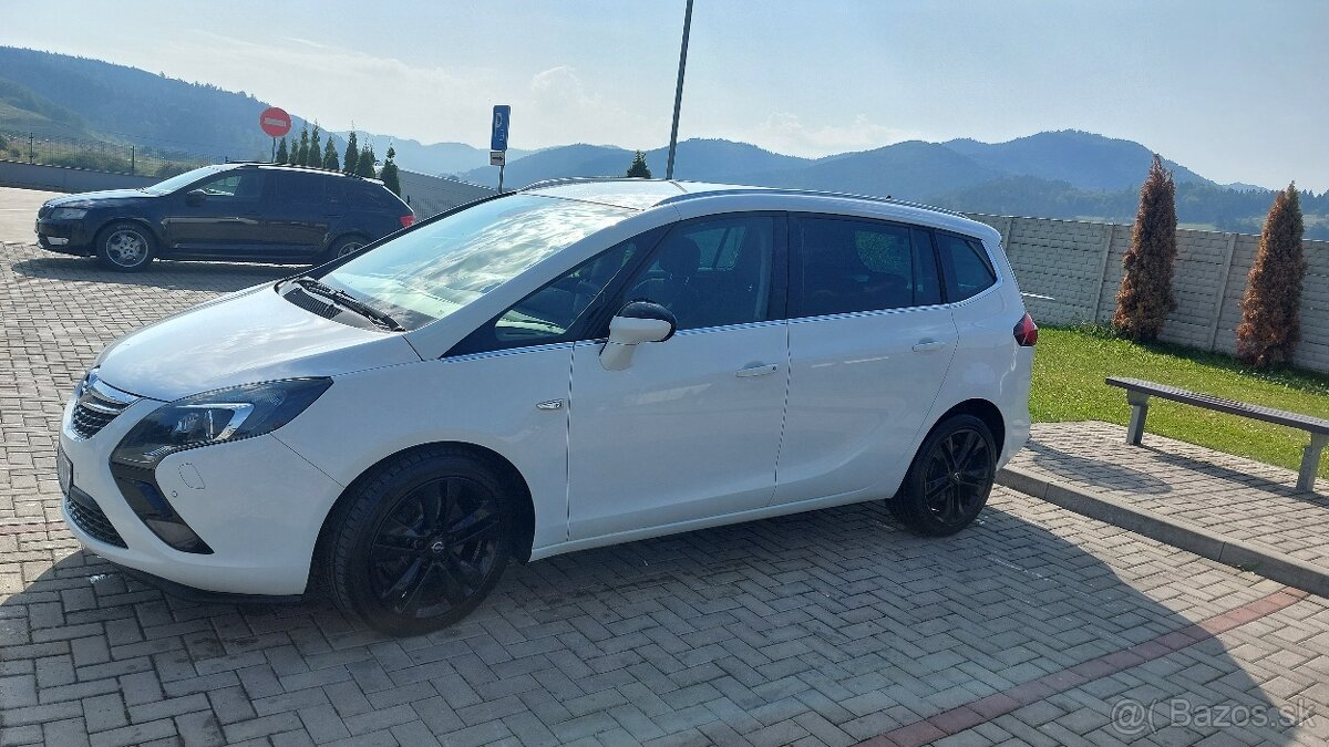 Opel zafira tourer - 2