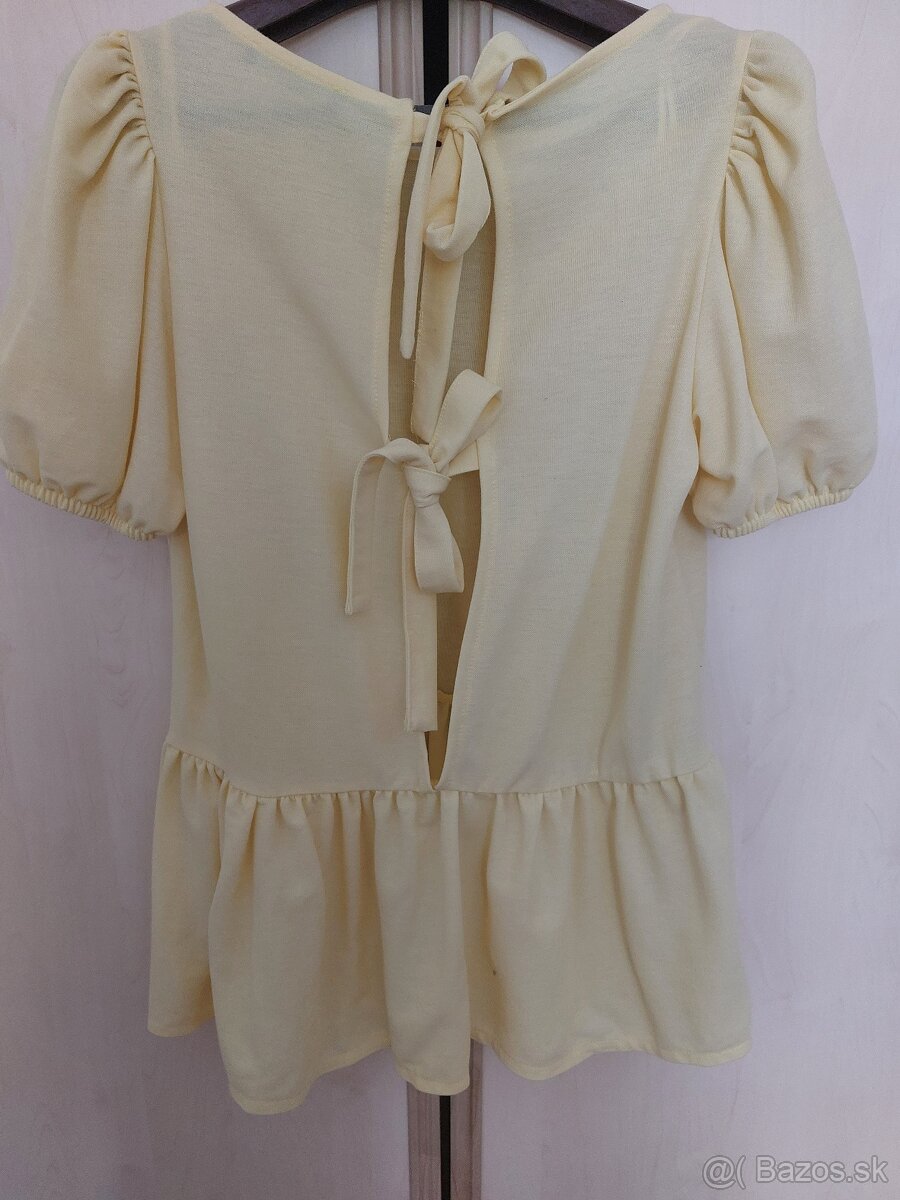 Jemný žltý top s odhaleným chrbtom / MOHITO veľ. M - 2