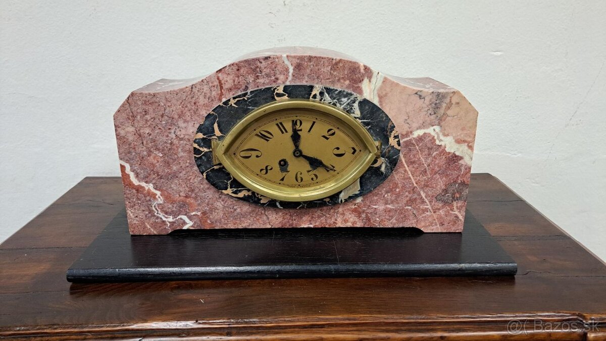 Krbové hodiny mramorové více v textu..Piggy Cook - Prasátko - 2