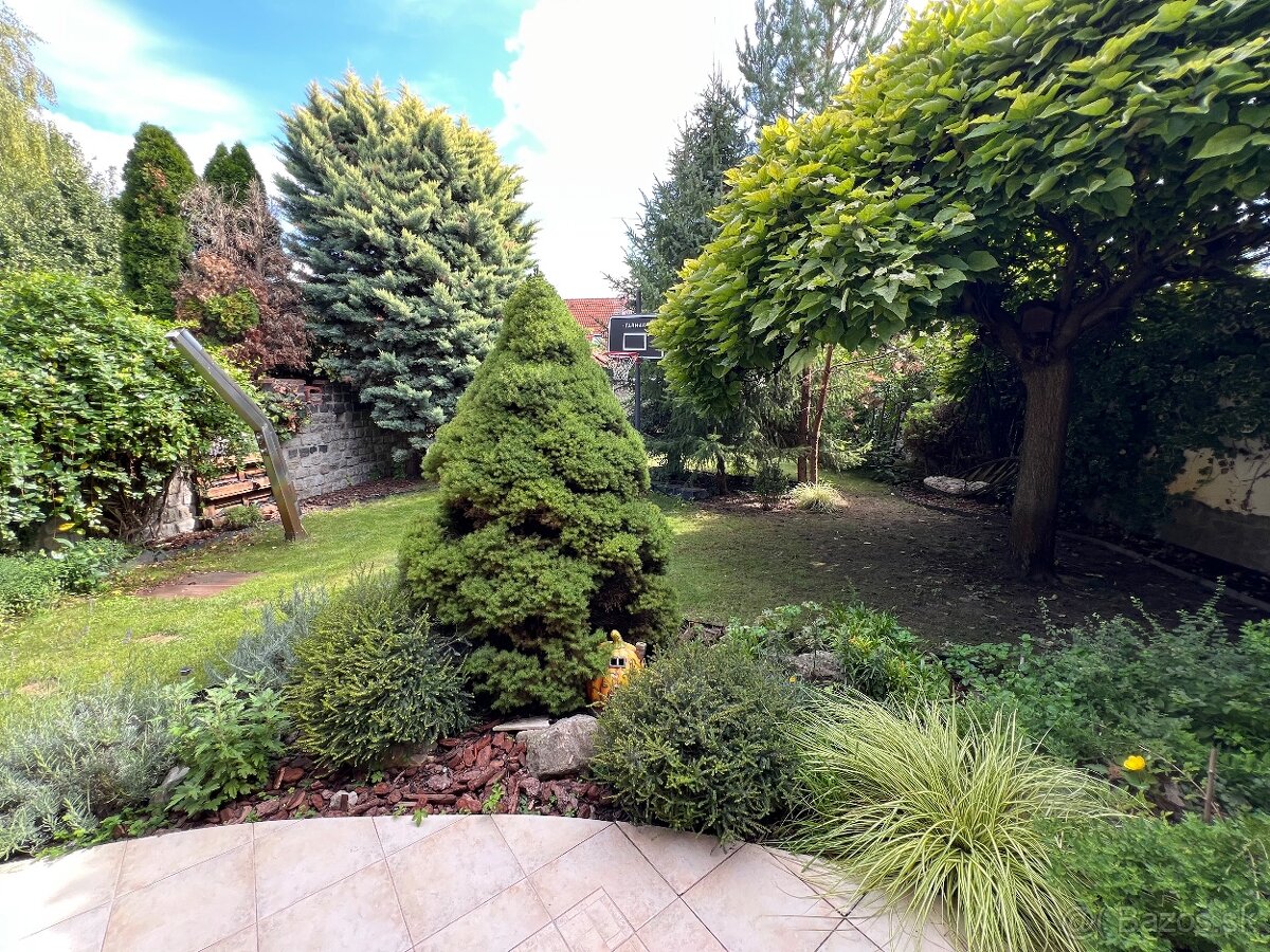 Na predaj poschodový rodinný dom, Nové Zámky - 2